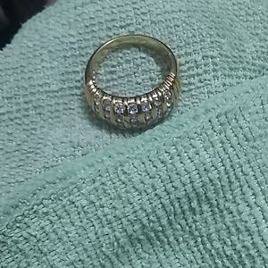 Jewelry - Vintage gold diamond band Jewelry - Vintage gold diamond band